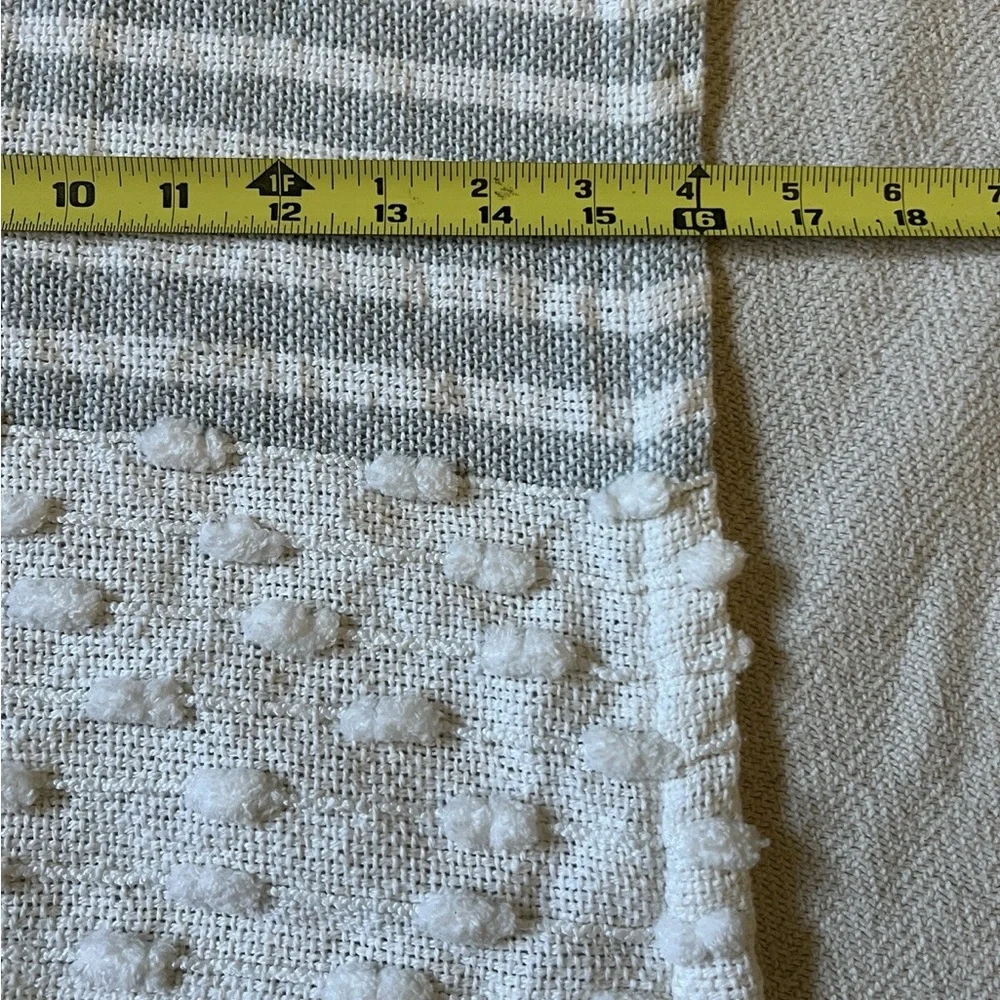 Magaschoni Boho Table Runner White & Gray Textured Stripe with Tassels 92